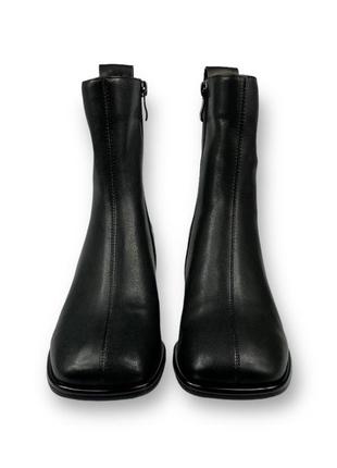 Женские кожаные деми ботинки черные с квадратным носком на широком каблуке h1216-z1095-2155 brokolli 25185 фото