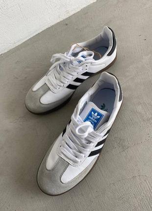 Кросівки Take A Closer Look At The Upcoming Patta x Nike 95
