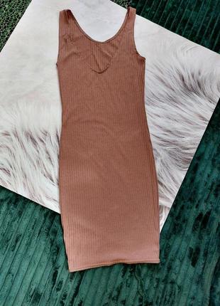 Свет персиковое женское платье-майка в рубчик1 фото