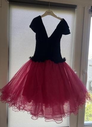 Вечірнє коротке плаття на дівчинку