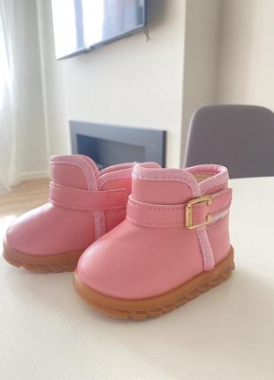 Тепленькие uggs для девочки