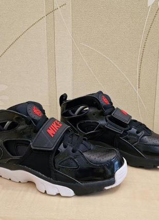 Кроссовки nike air trainer huarache оригинал размер 37-38