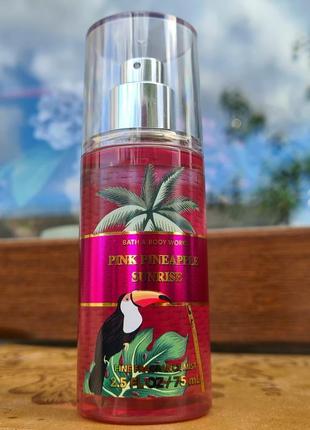 Спрей мист Bath And Body Works pink pineapple sunrise