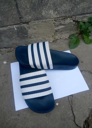 Шльопанці шльопки adidas made in italy