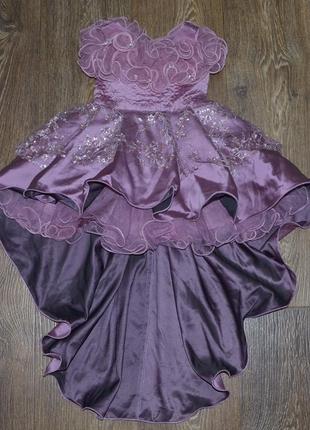 Шикарное, красивейшее платье со шлейфом на девочку fairy wings (1-1,5 г.)1 фото