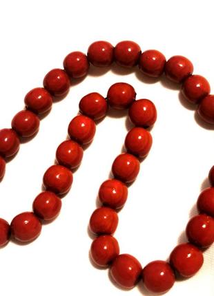 Деревянные бусы на резинке