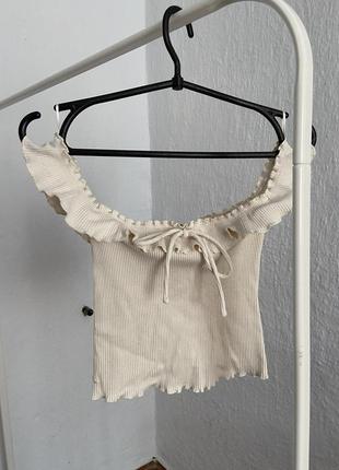 Топ с рюшками и завязкой