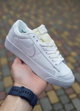 Жіночі стильні кросівки в стилі найк nike blazer шкіряні якісні