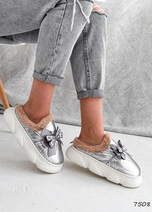 Серебристые дутые тапки тапочки автоледи с бантом бантиком мехом на меху белой...