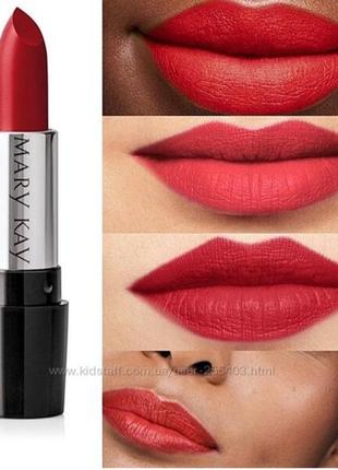 Губна помада червона туфелька red stiletto