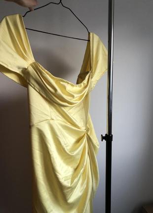 Вечернее желтое сатиновое платье желтое платье с разрезом миди8 фото