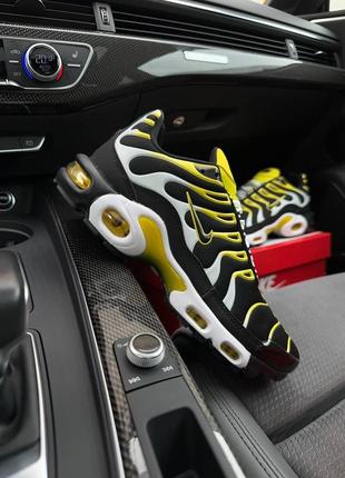 Кроссовки nike air max tn plus black yellow