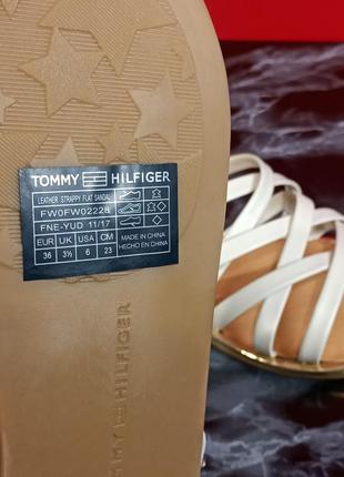 Женские сандалии tommy hilfiger leather strappy flat sandal оригинал10 фото