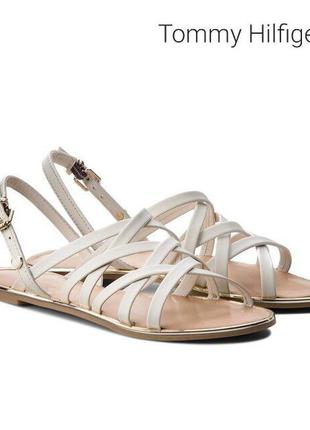 Женские сандалии tommy hilfiger leather strappy flat sandal оригинал5 фото