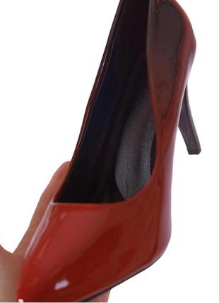 Жіночі червоні туфлі3 фото
