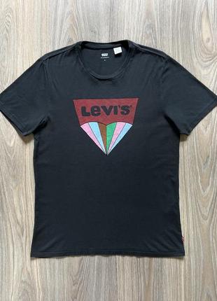 Чоловіча футболка з принтом levis