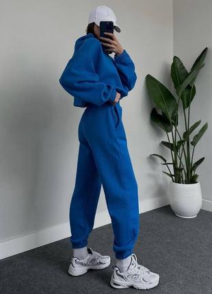 Костюм спортивный