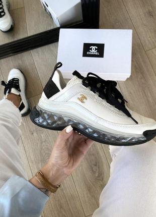 Кожаные кроссовки chanel