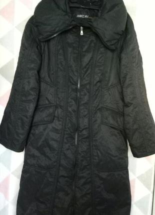 Демисезонное пальто на змейке, черное с легким блеском р. n-2, m,наш 44, от marc cain1 фото