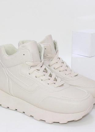 Бежеві модні зимові кросівки на блискавці та робочому шнурівці