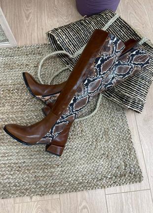 Екслюзивні чоботи з італійської шкіри та замші жіночі на низькому каблуку