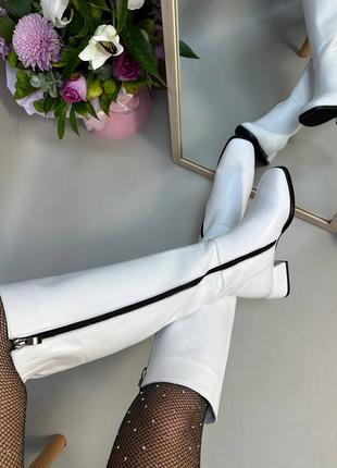 Екслюзивні чоботи з італійської шкіри та замші жіночі на низькому каблуку