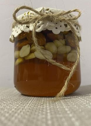Подарок орешки с медом