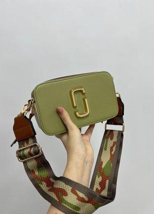 Жіноча сумка марк джейкобс зелена marc jacobs the snapshot geen camo