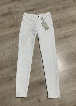 Джинси zara skinny