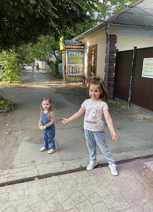 Джинсовий комбінезон на дівчинку 6
