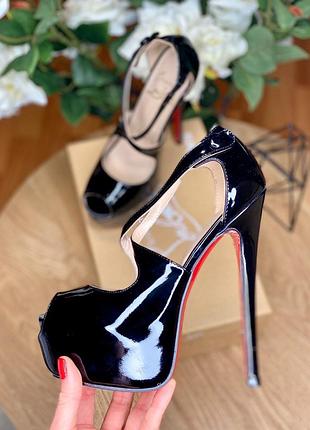 Босоножки в стиле louboutin exagona лабутины