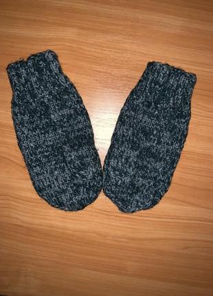 Теплые вязаные перчатки (ручная работа)