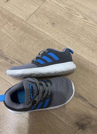 Кроссовки adidas