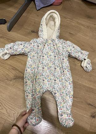 Зимний теплый комбинезон на девочку в цветочный принт