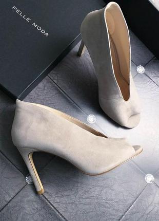 Pelle moda оригінал сіро-бежеві замшеві туфлі на шпильці3 фото