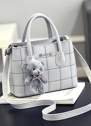 Женская мини сумочка с брелком мишкой, маленькая сумка на плечо8 фото
