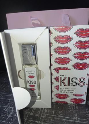 Victoria's secret victorias secret just a kiss духи парфюм парфюм туалетная вода с феромонами
