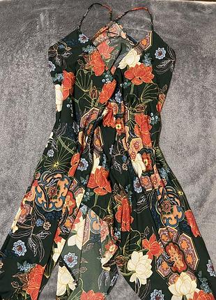 Яскраве літнє плаття туніка з квітами пляжне плаття