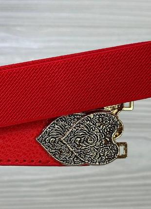 Тонкий эластичный пояс ремень красный женский с золотистой пряжкой в форме сердец10 фото
