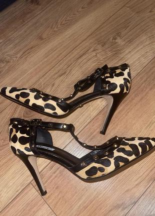 Кожаные леопардовые туфли duna 392 фото