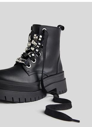 Черевики bershka
