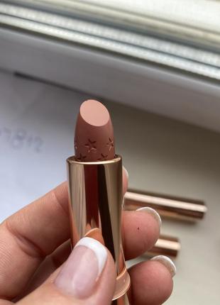 Губна помада colourpop crème lux lipstick2 фото