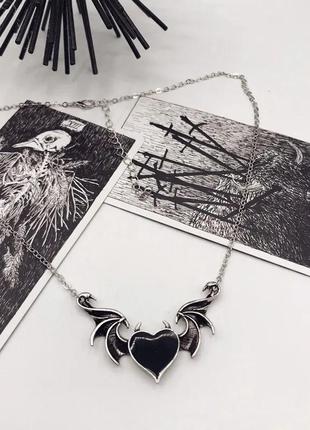 Підвіска серце кажана, намисто для жінок, ювелірний виріб, подарунок, prada vivienne westwood nike3 фото