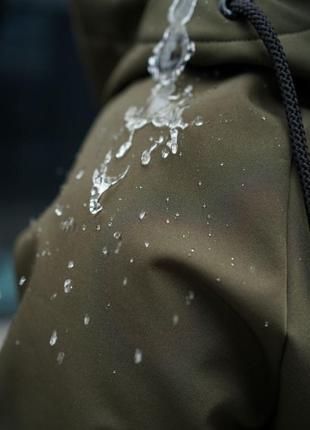 Куртки, в яких можна вийти сухим з води стильна чоловіча вітрівка якісна водовідштовхувальна2 фото