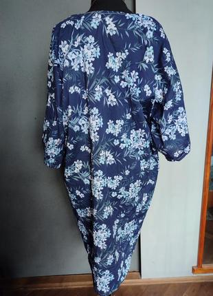 Легкий халат- кардиган синий в цветы батал4 фото