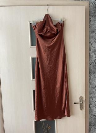 Платье халтер сатиновое с косточками под грудь boohoo