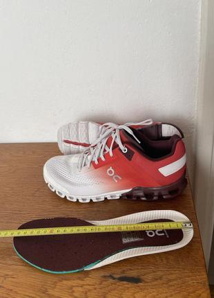 Кросівки для бігу on running cloudflow розмір 38 устілка 25,5 см4 фото