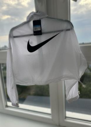 Женская ветровка nike