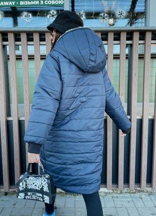 Роскошная зимняя осенняя весенняя длинная стёганая курточка пальто парка пуховик с мехом барашек тедди свободная оверсайз синяя тёплая удлинённая5 фото