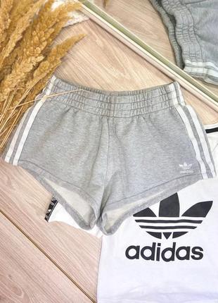 Шортики від adidas, оригінал🖤